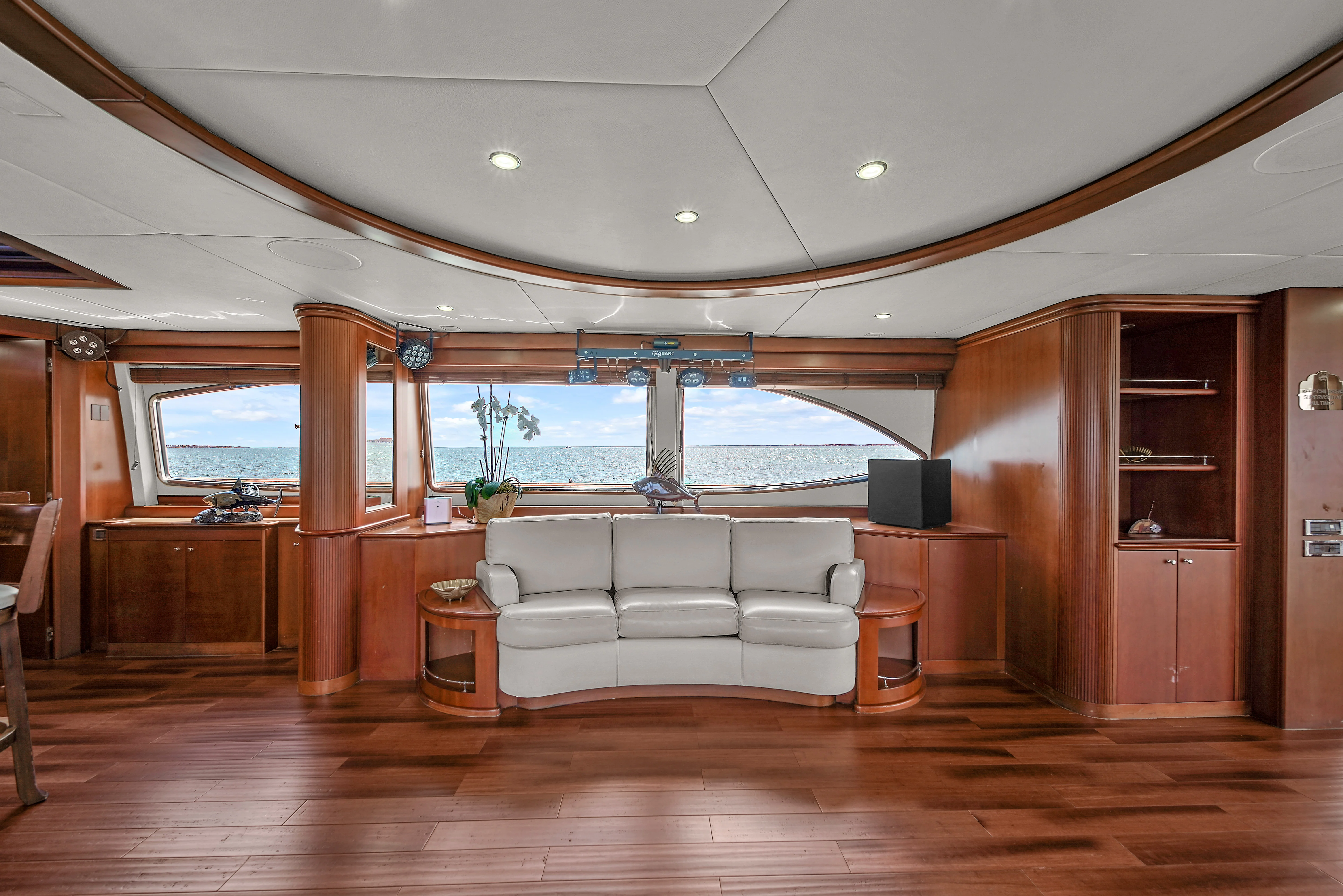 105ft Azimut Daniela guest bathroom